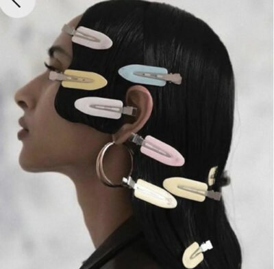 CREASELESS HAIR CLIPS